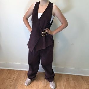Suede eggplant colour 80’s high waisted pants & vest in set in stellar condition